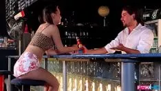 تشغيل أمي الهواة الثلاثون تمتص الديك ابنه العميق