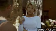 Abspielen Versaute Blondine fickt einen muskulösen Mann