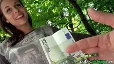 Oynat Simina Romanca Sikilmiş Olduğunda Mutlu O Parayı Alır Ve Parkta Becerdin