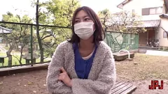 Redare Crazyd Japanese Gospodnic Manami Honyo își clipește păsărică păroasă în public